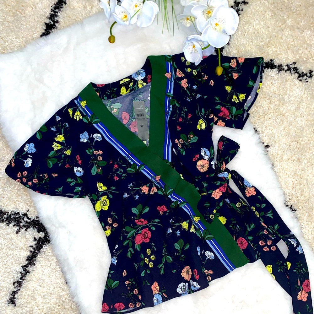 Ann Taylor Floral Flutter Sleeve Top